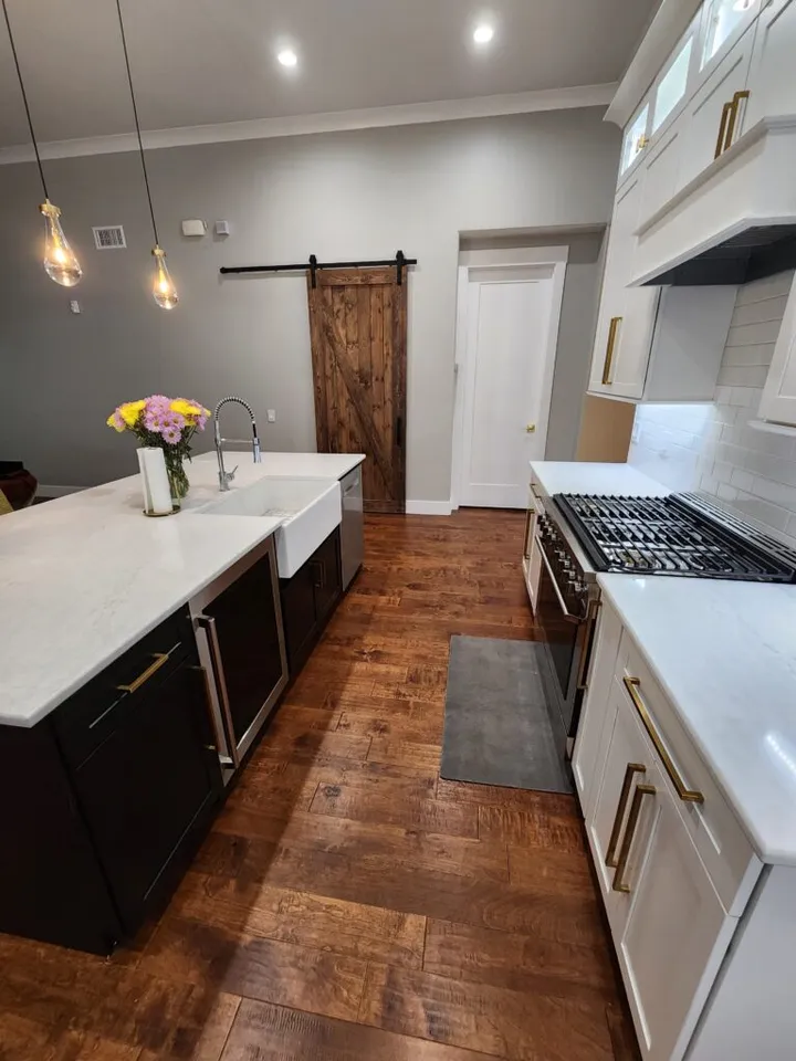 Custom Backsplash Ideas: The Best Materials and Styles for Your Kitchen