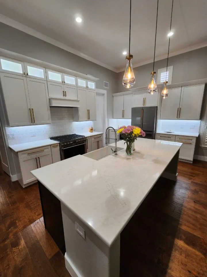 7 Red Flags When Hiring a Remodeling Contractor in Florida (From a Contractor)